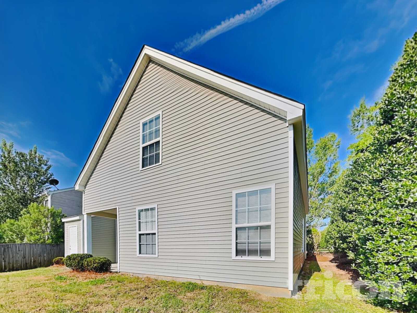 Building Photo - 224 Barnevelder Dr