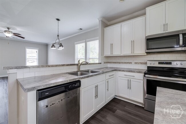 Building Photo - 345 Sonoma Dr