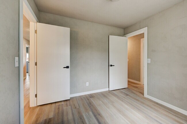 Building Photo - 320 NW 86th St