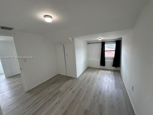 Building Photo - 274 E 9th St