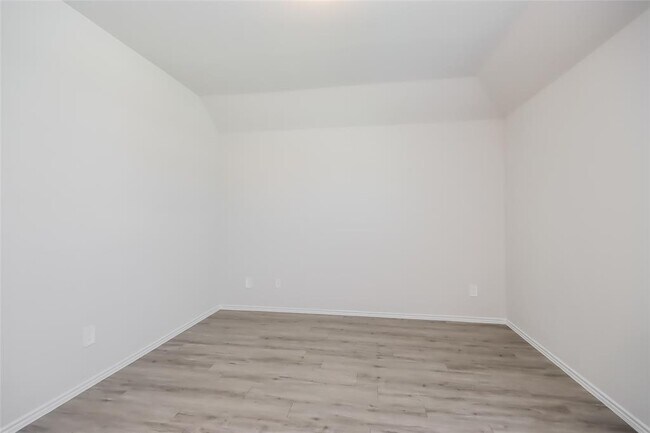 Building Photo - 5431 Tobins Gully Dr