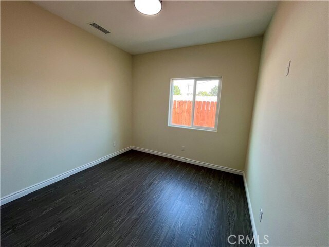 Building Photo - 1081 W Rialto Ave