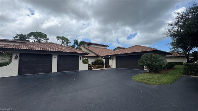 Building Photo - Available May 1st – Luxury Golf Villa in Lely! Walk to Pool, Minutes to Beaches & US Open Pickleb...