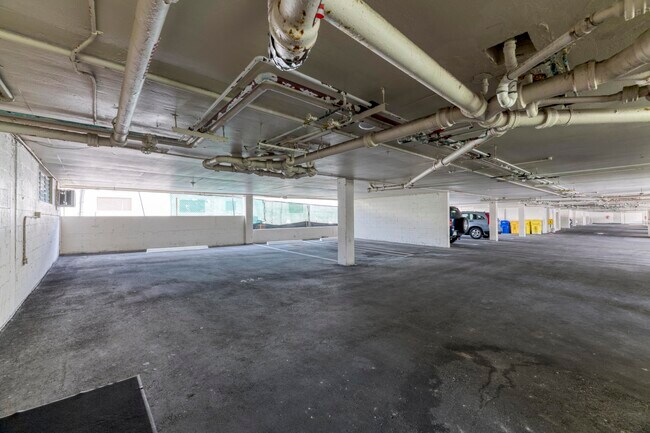 Building Photo - 1601 S Flagler Dr