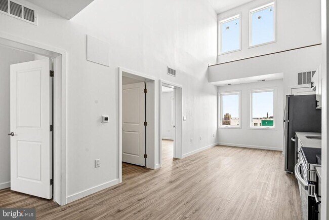 Building Photo - 915 N Broad St