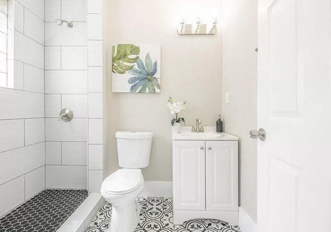 Building Photo - 1395 Beatie Ave SW