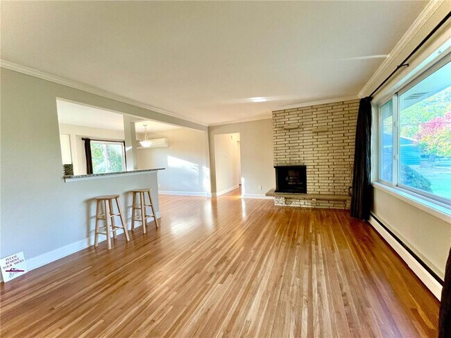 Building Photo - 5559 Turtle Lake Rd