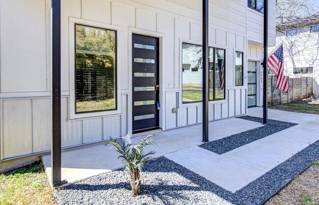 Building Photo - 4903 Lyons Rd