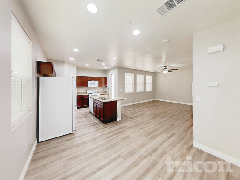 Building Photo - 7515 Captain Palmer Ct