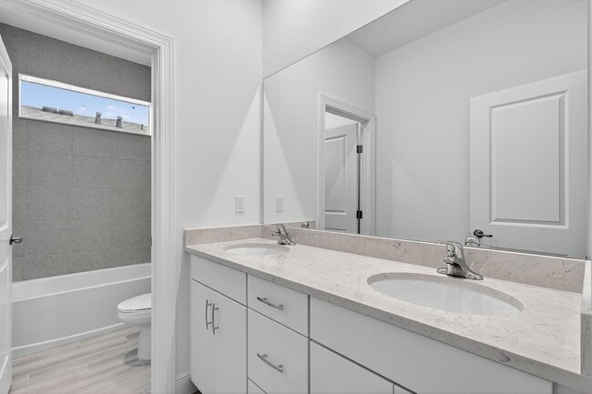 Building Photo - 3552 NW Solange Ct