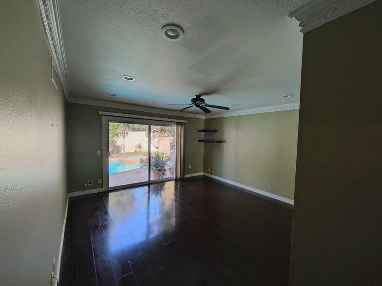 Building Photo - 20143 Baltar St