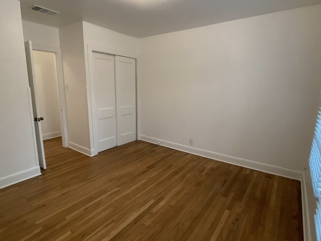 Building Photo - 3911 Avenue F