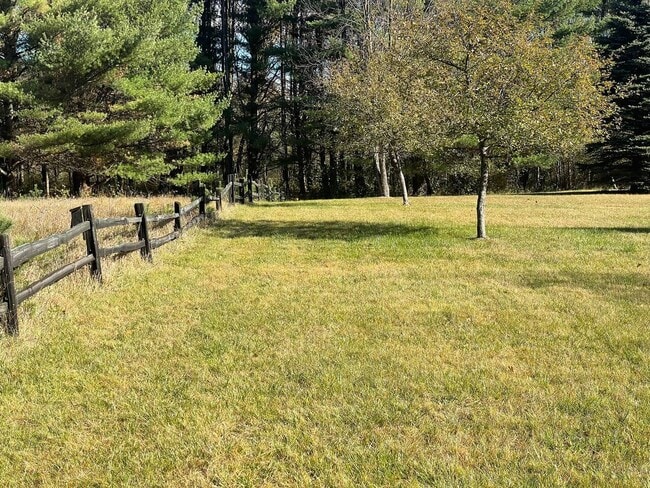 Building Photo - N3185 Seward Heights Rd