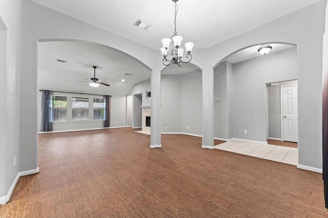 Building Photo - 21322 Hannover Pines Dr