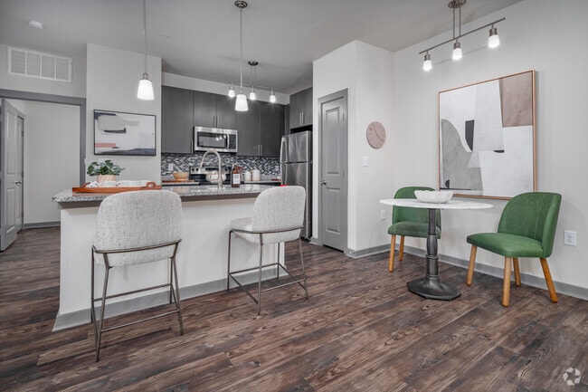 Building Photo - Axis Hamilton