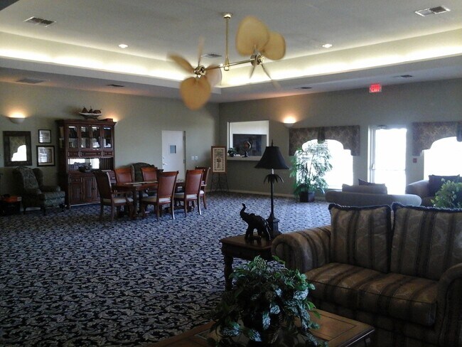 Building Photo - 6011 Hemingway Cir