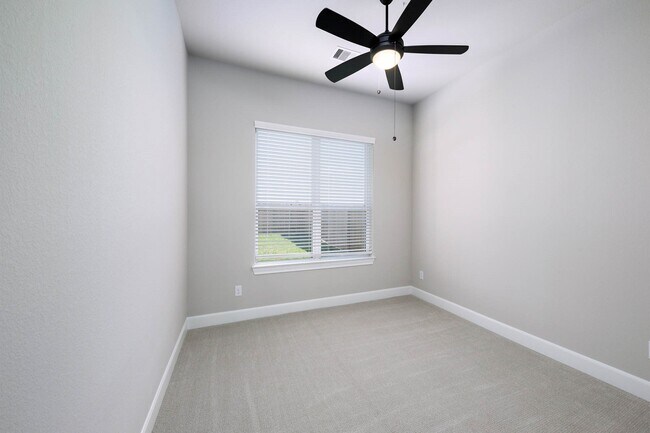 Building Photo - 2119 Tioga Vw Dr