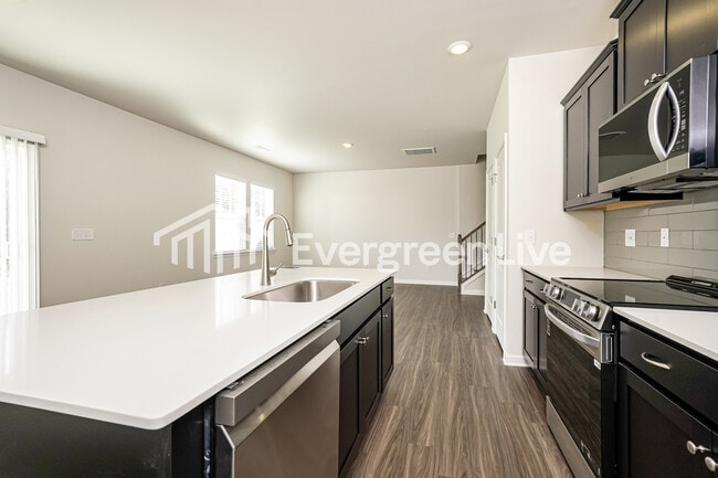 Building Photo - 816 Pear Blossom Ct