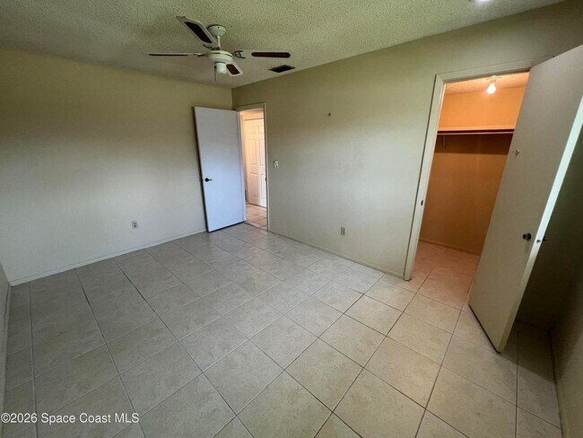 Building Photo - 1497 Krin Ct NE