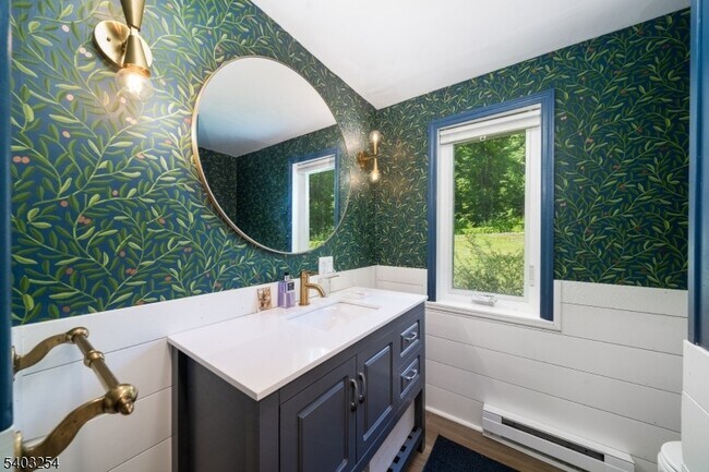 Building Photo - 30 Onteora Rd