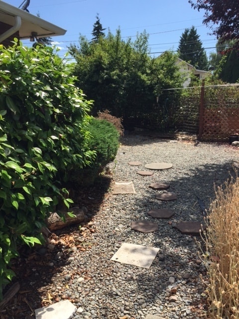 Building Photo - Greenwood Duplex