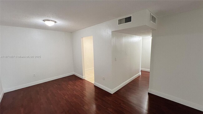 Building Photo - 4910 NW 79th Ave