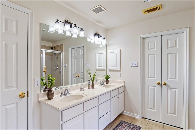 Building Photo - 3606 Kilgore Ct