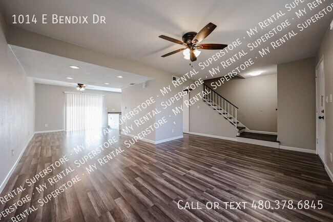 Building Photo - 1014 E Bendix Dr