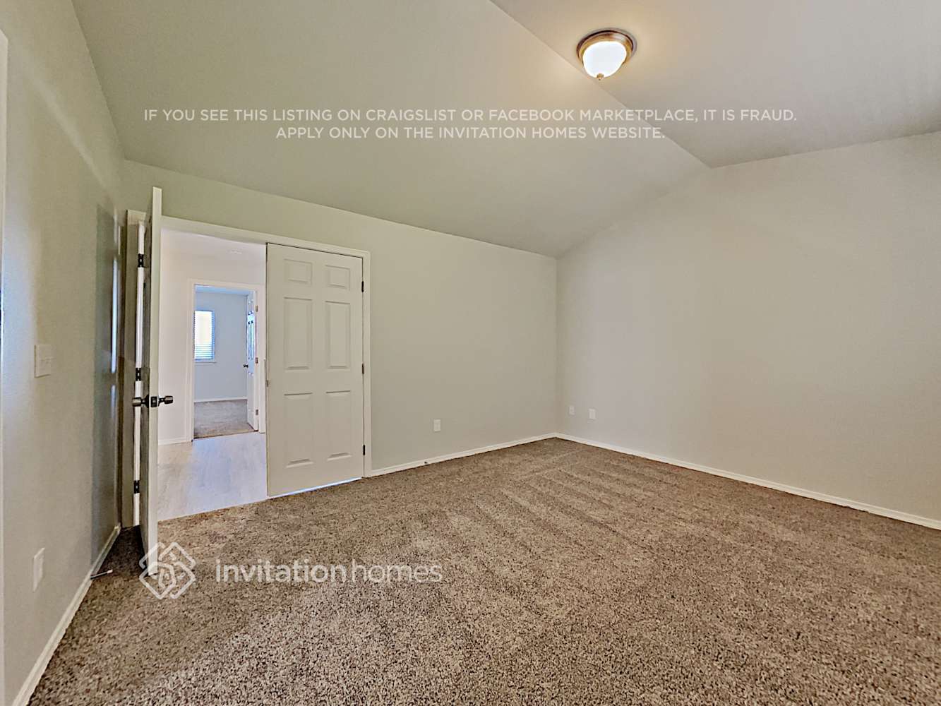 Building Photo - 11308 15th Pl SE