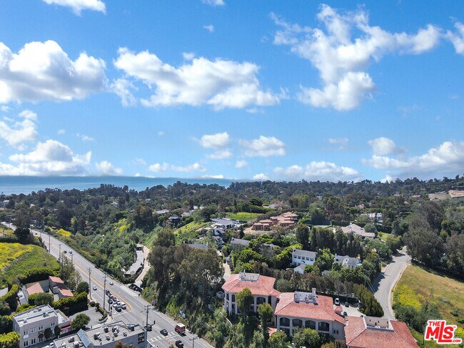 Building Photo - 6444 Cavalleri Rd