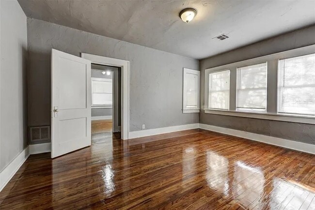 Building Photo - 2301 N Shartel Ave