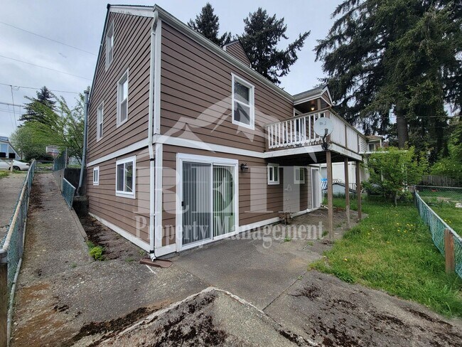 Building Photo - Centrally Located Bremerton Home With Partial View of Sinclair Inlet from Deck