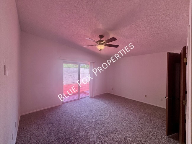 Building Photo - 7551 E La Cienega Dr