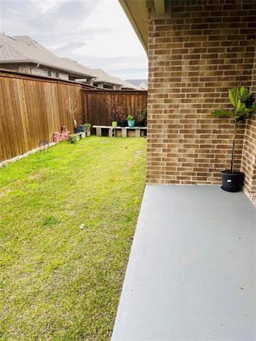 Building Photo - 2276 Lobo Ln