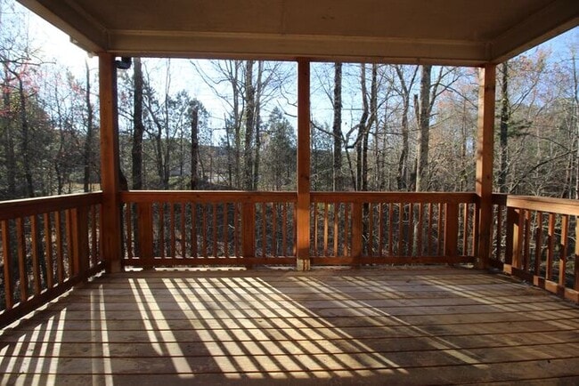 Building Photo - Brookside Crossing!