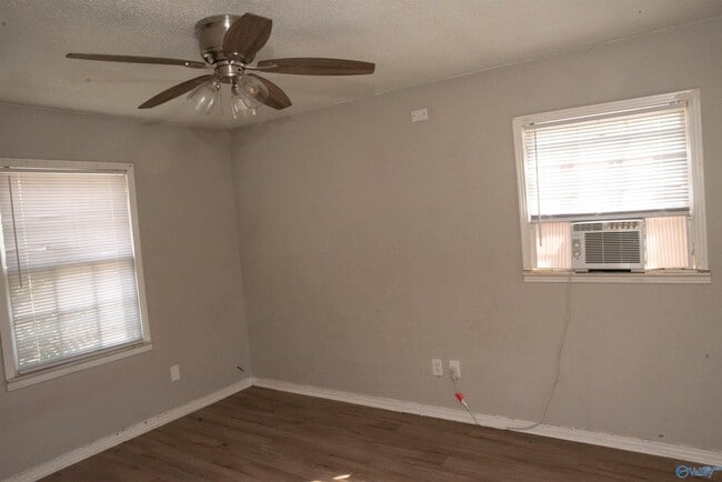 Building Photo - 3227 Clopton St SW