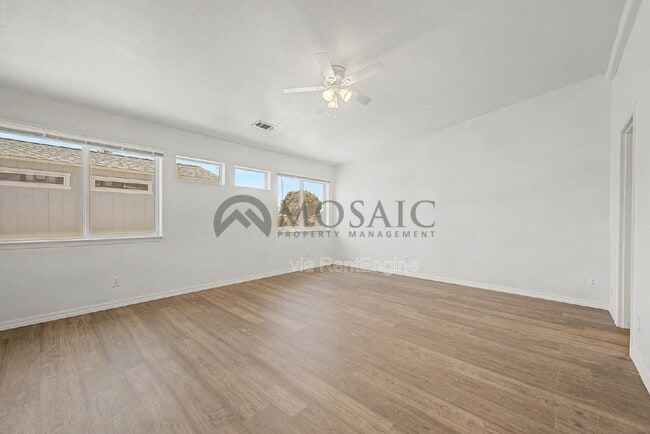 Building Photo - 1625 S 74th St