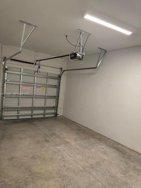 Building Photo - 4343 Hammock Grove Dr