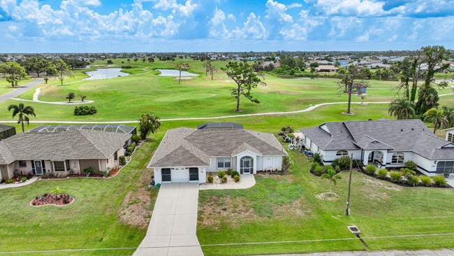 Building Photo - Escape to Paradise in West Rotonda, Florid...