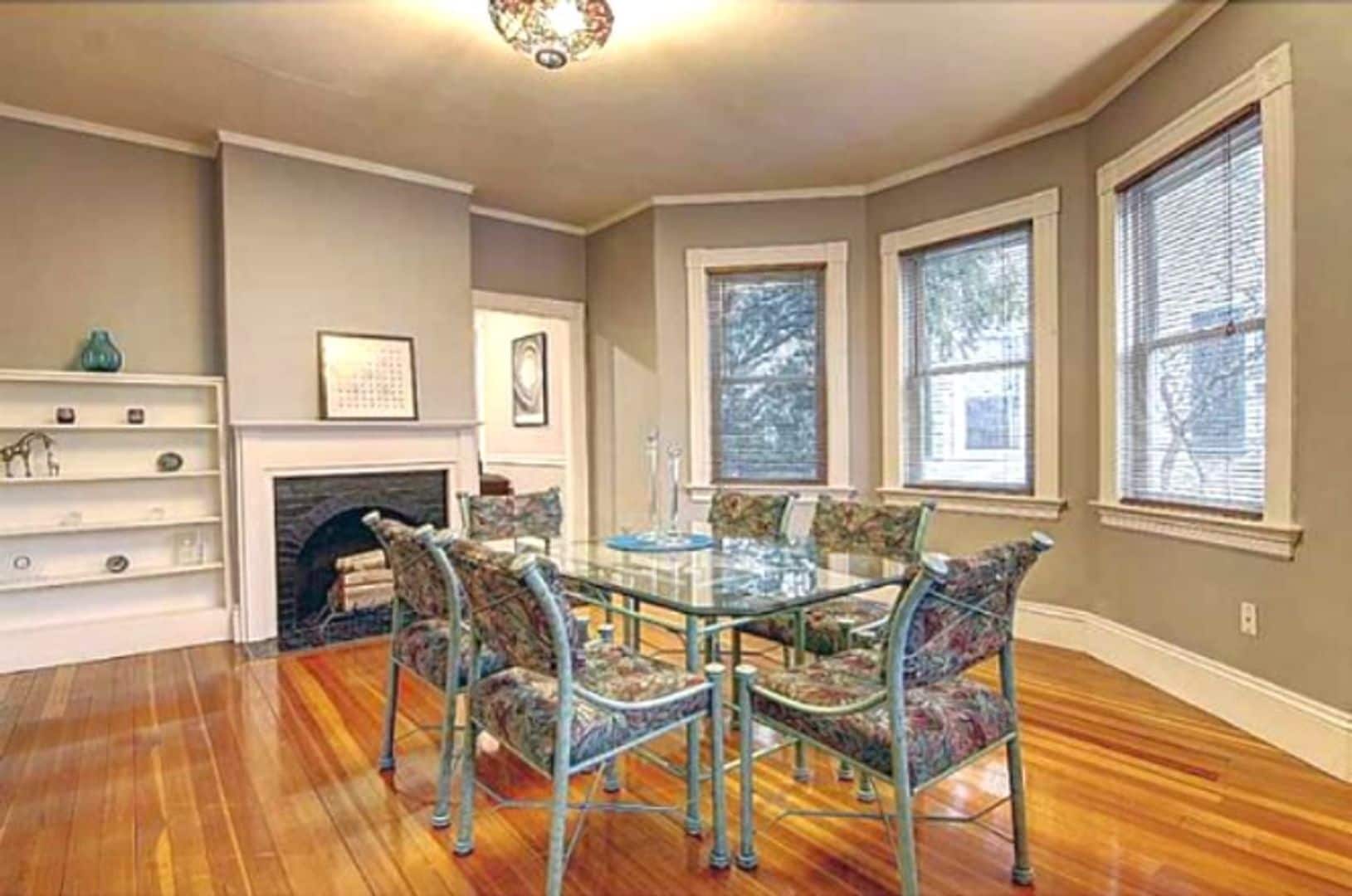 Building Photo - 84 Keene St