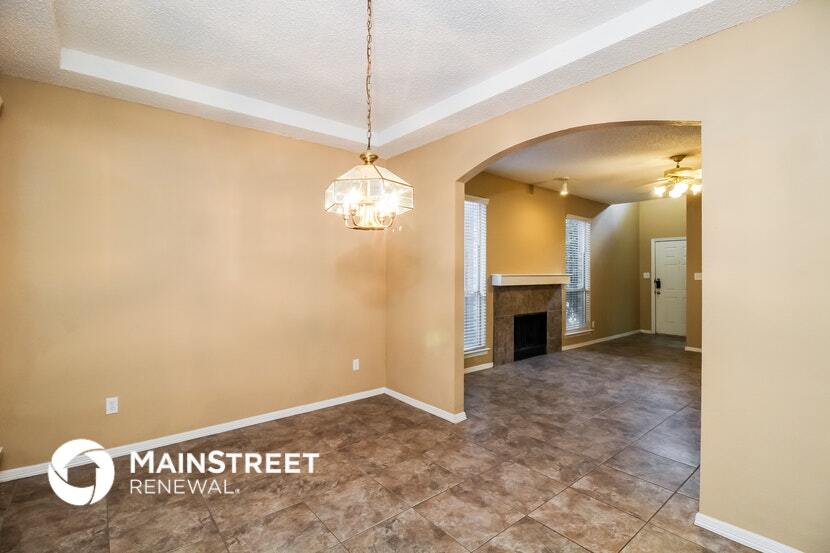 Building Photo - 4010 Windhaven Ln