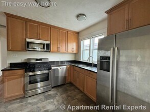 Building Photo - 65 Conwell Ave