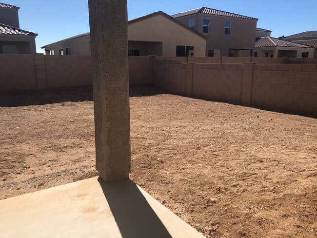 Building Photo - Newer Meritage Home for Rent in La Estancia!