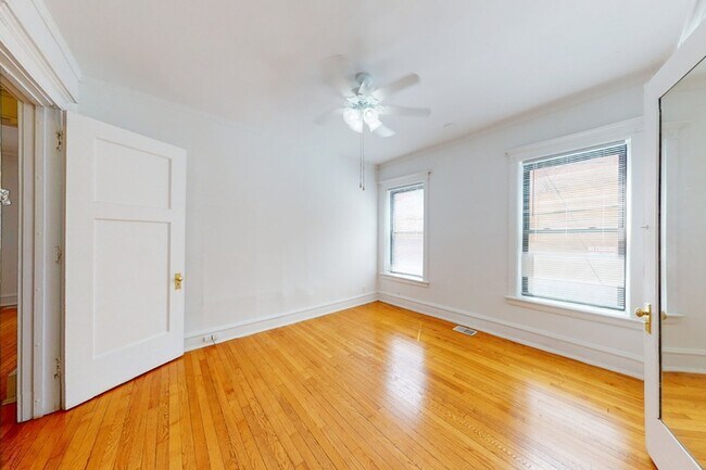 Floorplan - 5218-5220 S. Kimbark Avenue