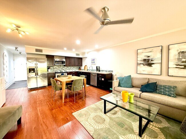 Building Photo - Furnished One Bedroom - Smoke Tree Raquet Club