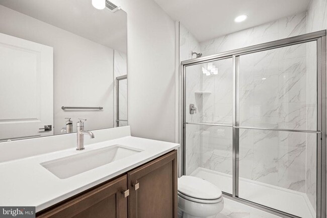 Building Photo - 104 Lizabetta Ln