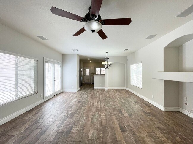 Building Photo - Charming 3-bedroom, 2.5-bathroom home