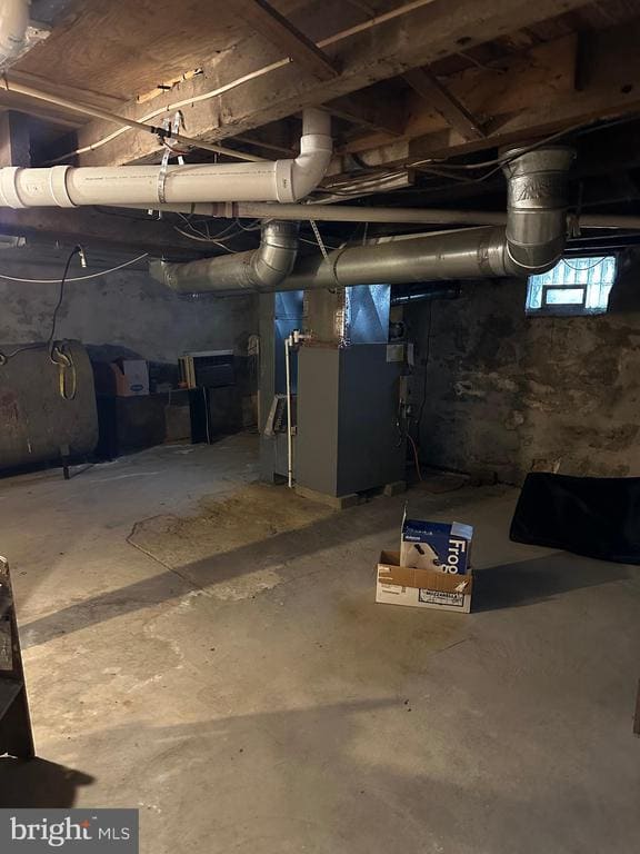 Building Photo - 695 W Kings Hwy