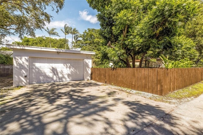 Building Photo - 454 NE 93rd St