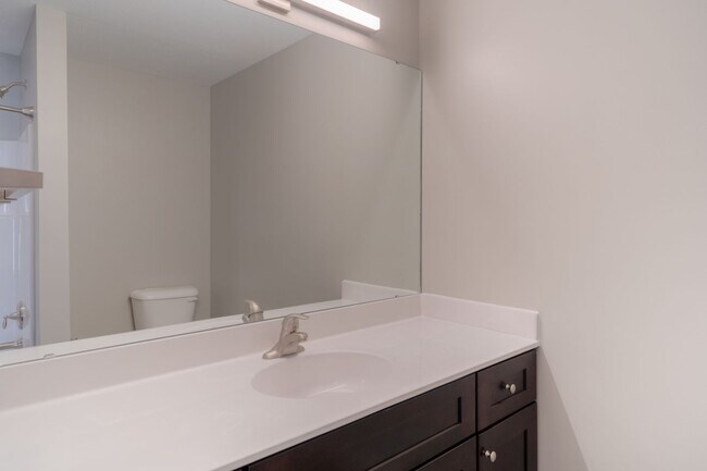 Building Photo - 91 E Main St